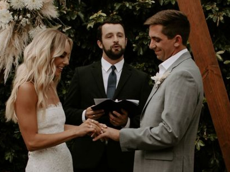 how-not-to-break-the-bank-with-wedding-planning
