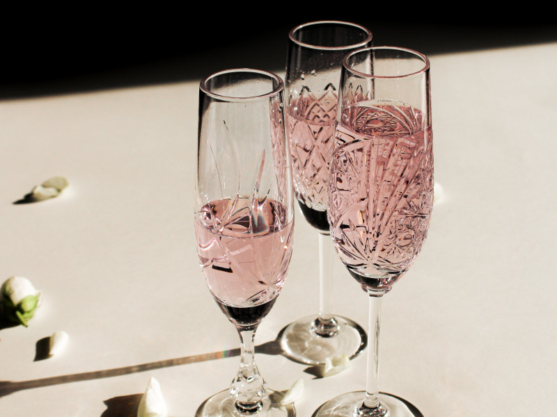 elevate-the-toast-the-timeless-elegance-of-crystal-glassware-for-wedding-gifts