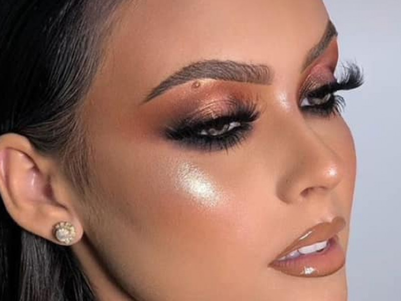christina-alexandra-makeup-artist