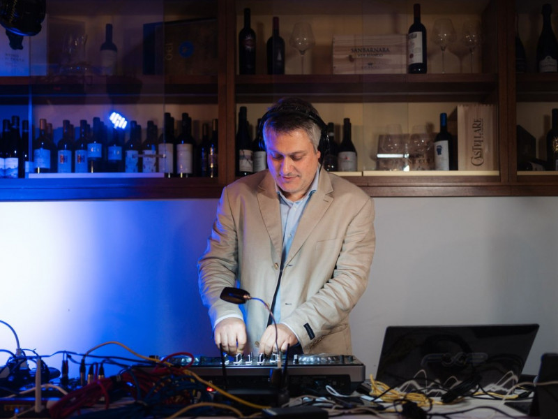 dj-eden