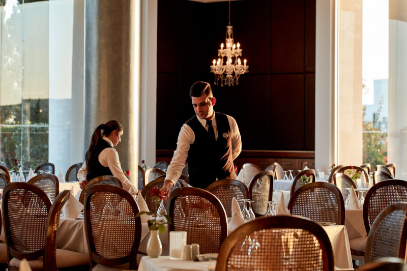 grecian-park-hotel