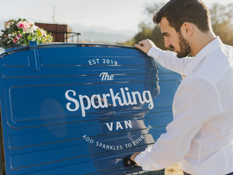 the-sparkling-van-in-crete